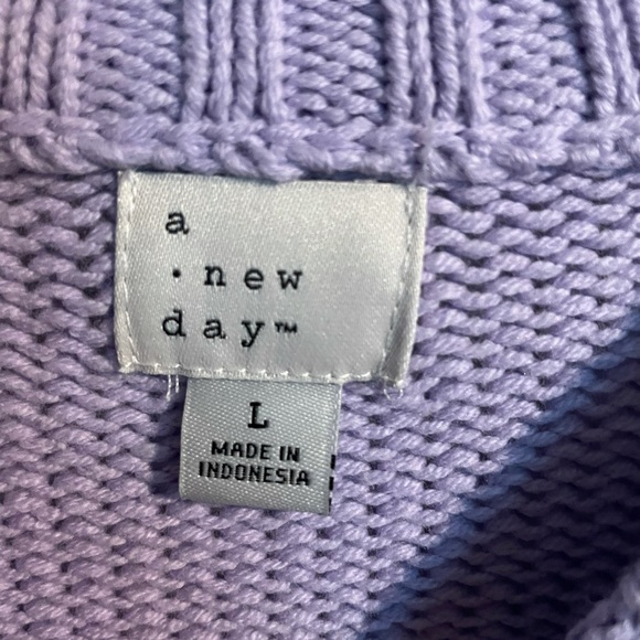 Purple Sweater Size L - Picture 3 of 3